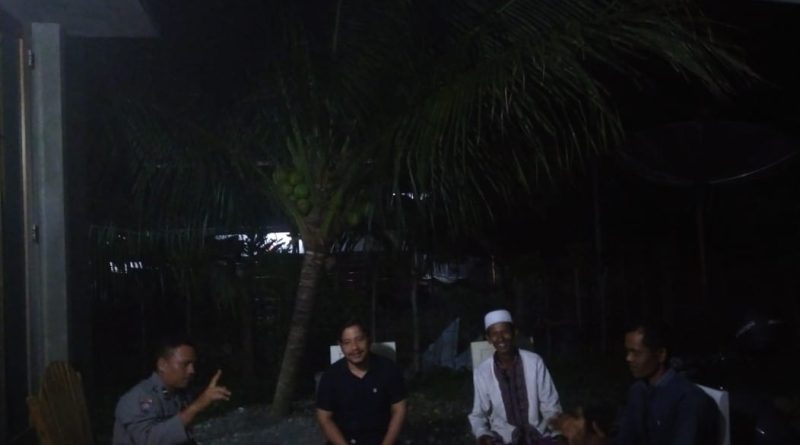 GUNA ANTISIPASI GUANTIBMAS BHABHINKAMTIBMAS POLSUBSEKTOR LEMBAH SABIL POLRES ACEH BARAT DAYA LAKSANAKAN PATROLI MALAM HARI DAN SAMBANG WARGA DIWILKUM